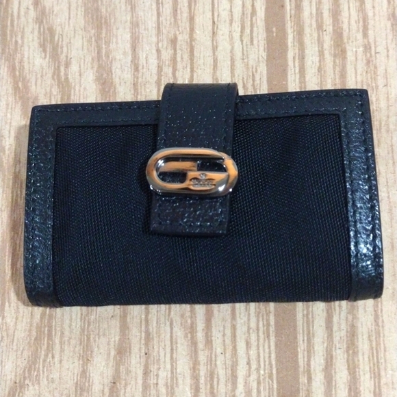 Authentic Gucci Black Leather & Nylon 6-Key Holder with Box – Women’s Luxury - Picture 3 of 10